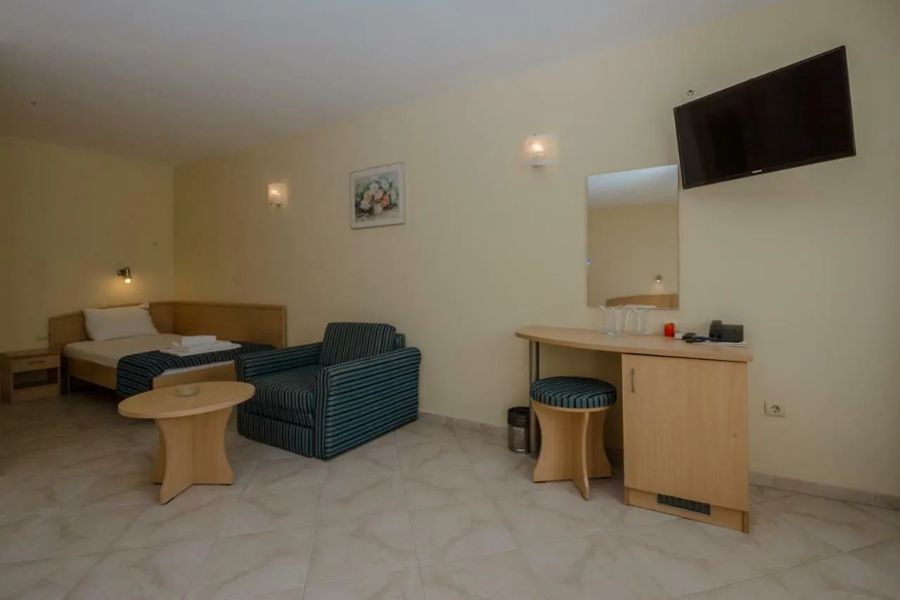Семеен Хотел Бриз Sozopol Hotel
